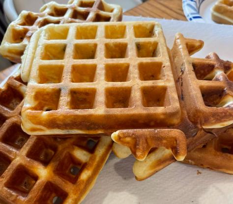 Crispy and fluffy vegan waffles