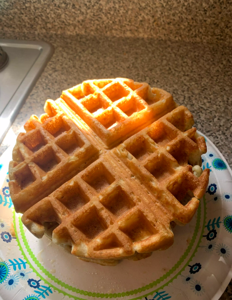 Crispy and fluffy vegan waffles